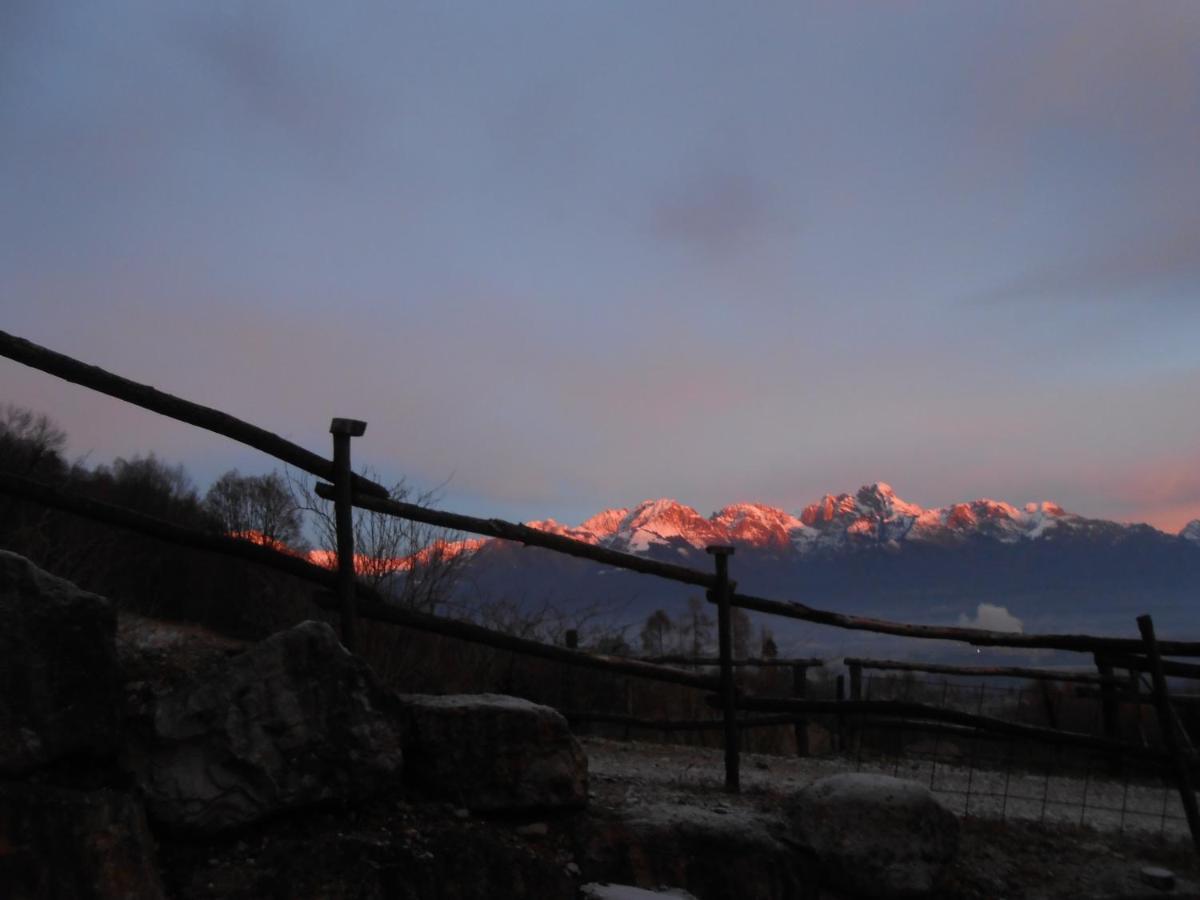 Agriturismo La Casa Nei Boschi Colderu Luaran gambar