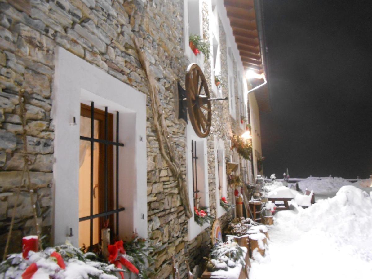 Agriturismo La Casa Nei Boschi Colderu Luaran gambar